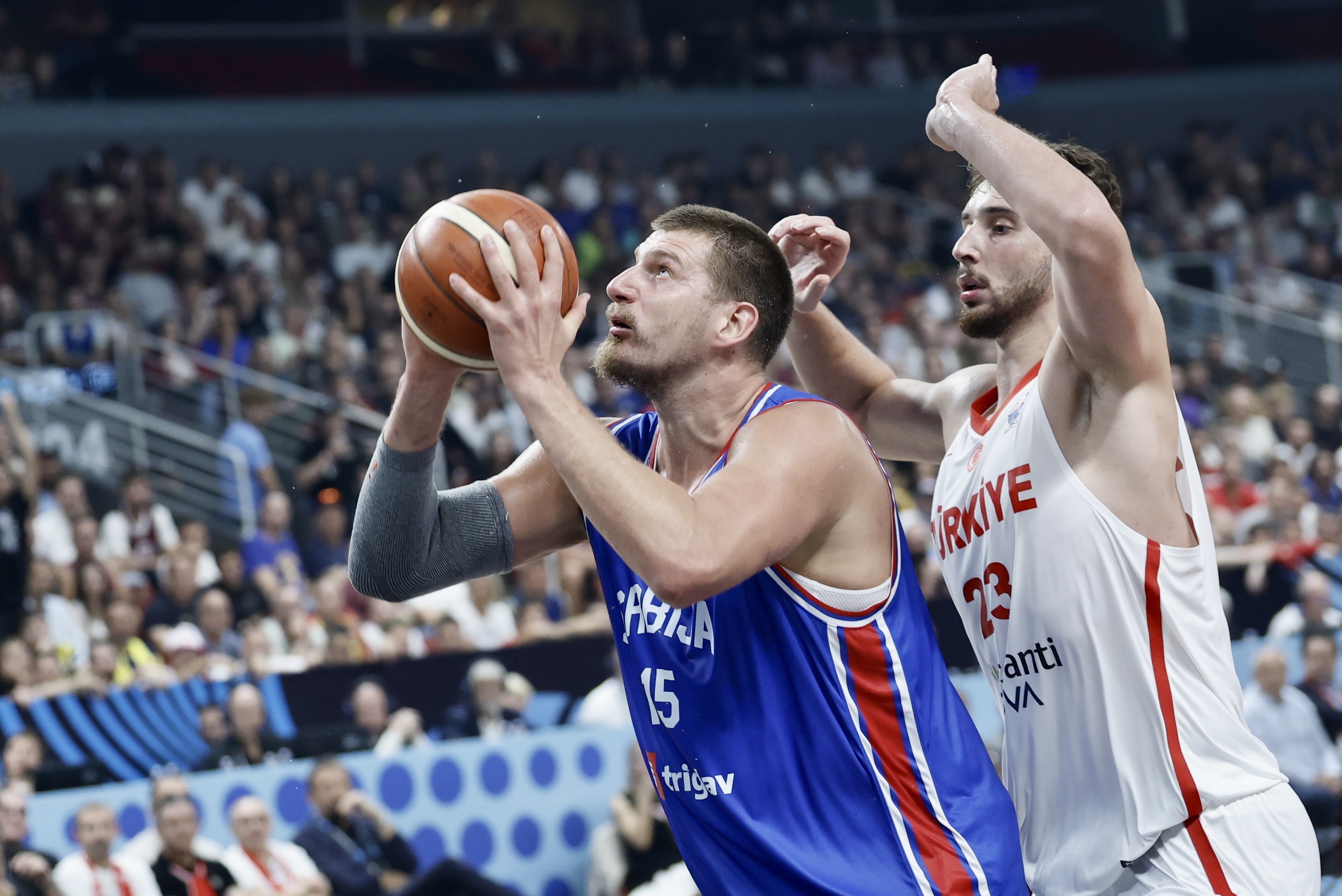  关键时刻突围战来临，切尔西围绕NBA常规赛临场应变，压力陡增，团队化学反应显著-9games